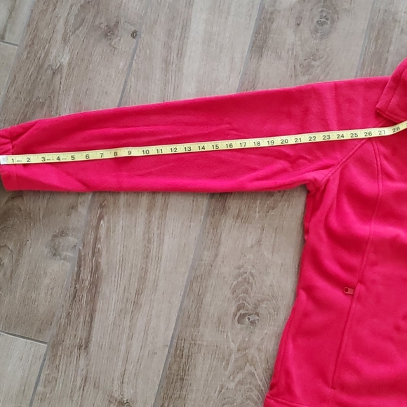 🆕️ Columbia Sweater - Picture 13 of 13